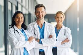 Doctor couple smiling